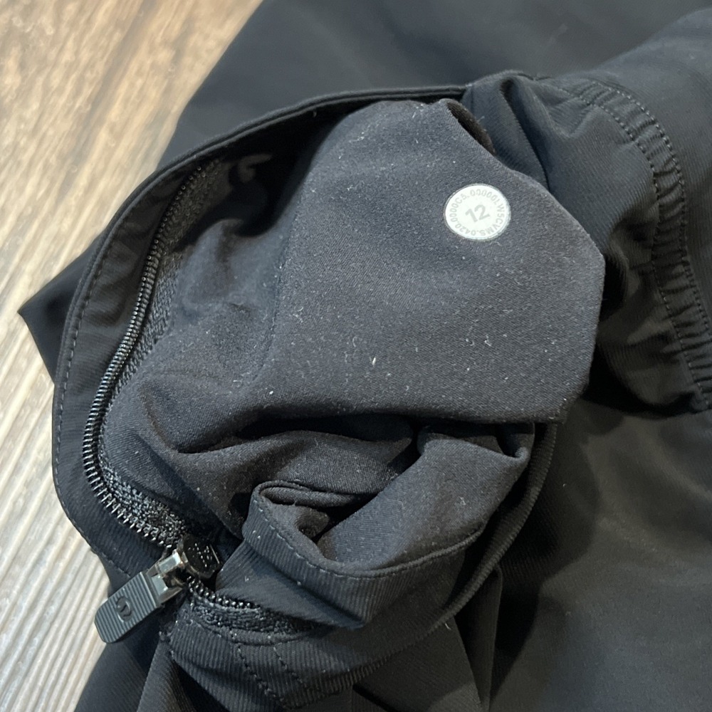 Lululemon Adapted State High Rise Jogger Women's Size 12 Black Zip Ankle READ - Picture 4 of 12
